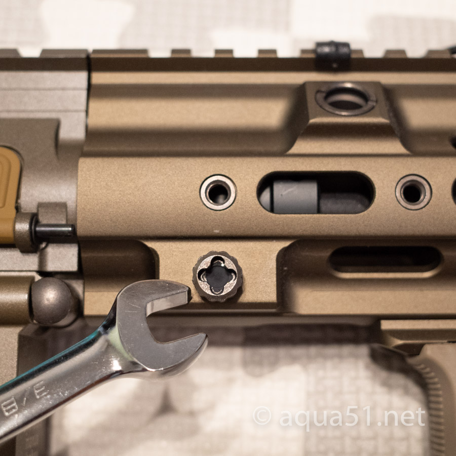 HK416 RAHGにフラッシュライトを直接固定する方法 | aqua5150 gear review